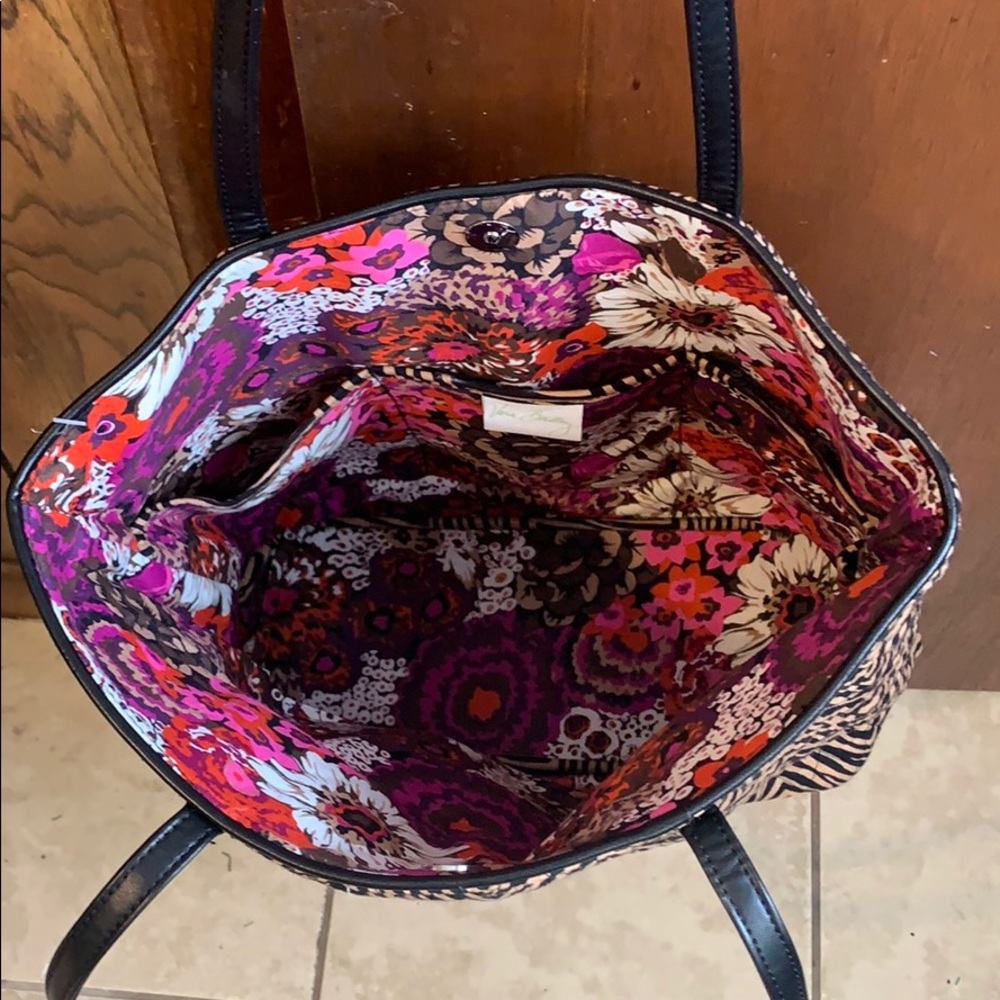 Vera Bradley Tote Bag - Picture 3 of 8